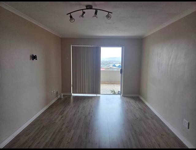 2 BEDROOM APARTMENT FOR SALE IN SALT RIVER